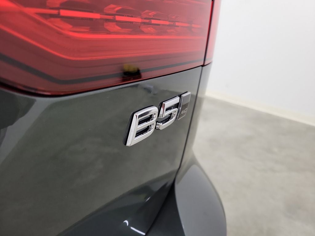 2026 Volvo V60 Cross Country B5 Ultra