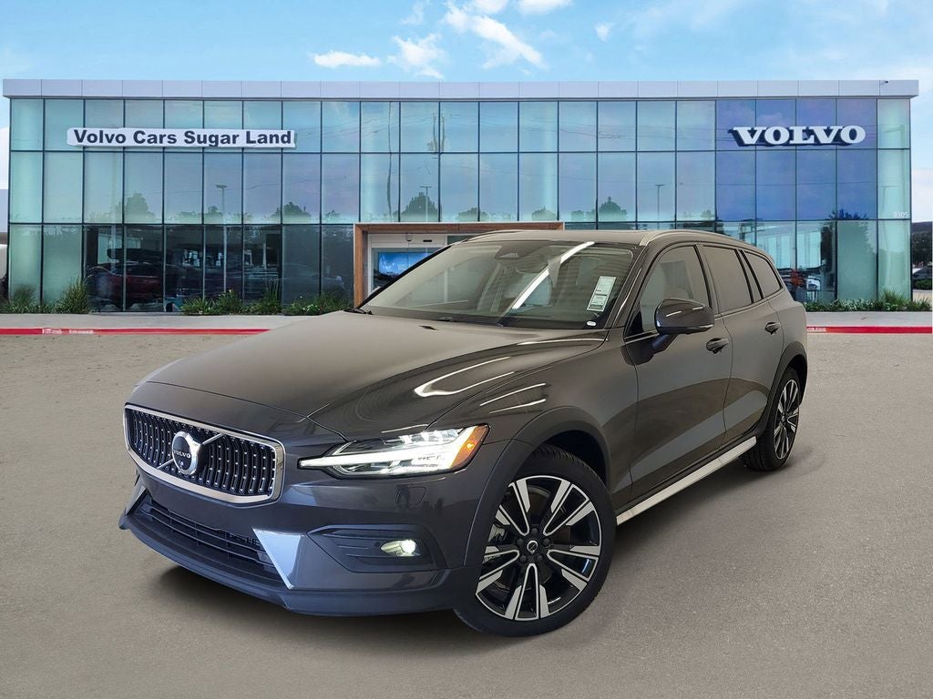 2025 Volvo V60 Cross Country AWD Ultra