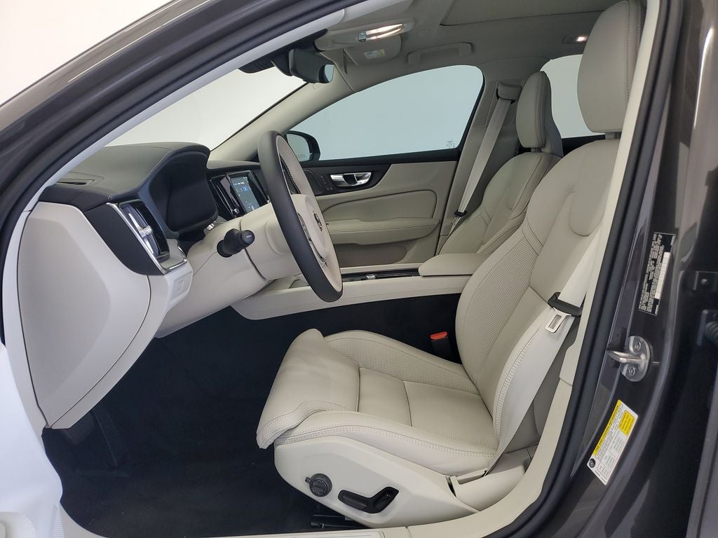 2025 Volvo V60 Cross Country AWD Ultra