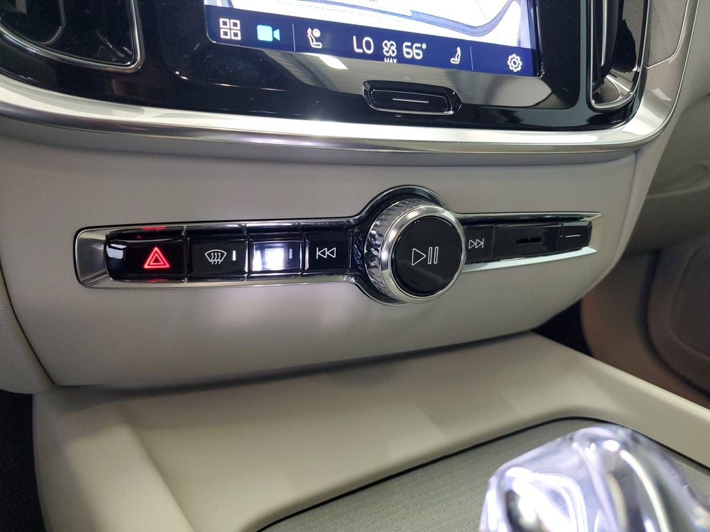 2025 Volvo V60 Cross Country AWD Ultra