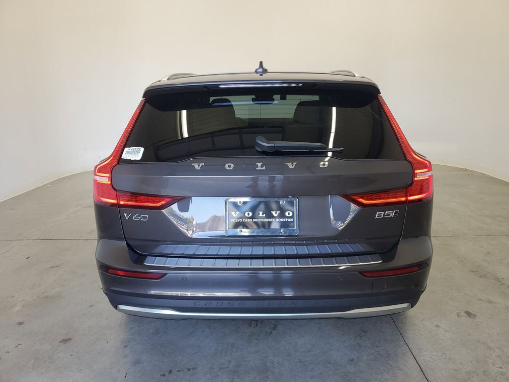 2025 Volvo V60 Cross Country AWD Ultra