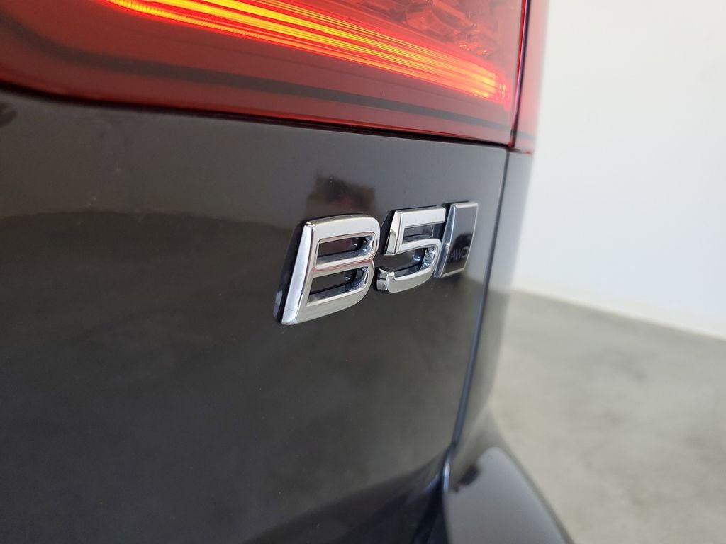 2025 Volvo V60 Cross Country AWD Ultra