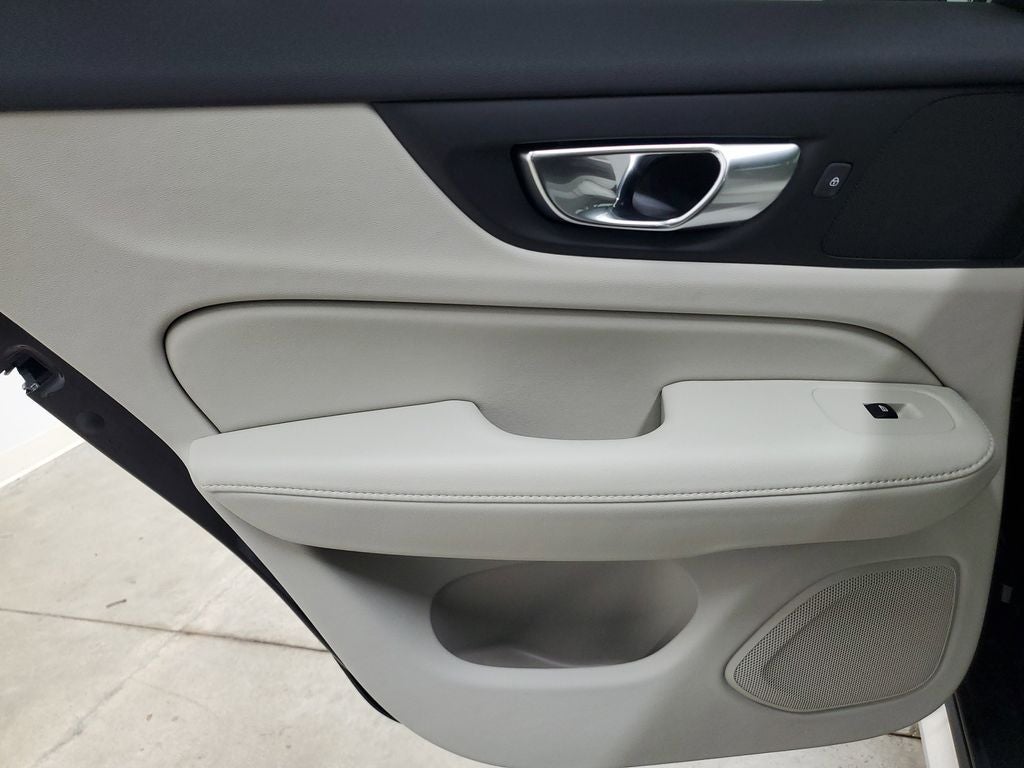 2025 Volvo V60 Cross Country AWD Ultra