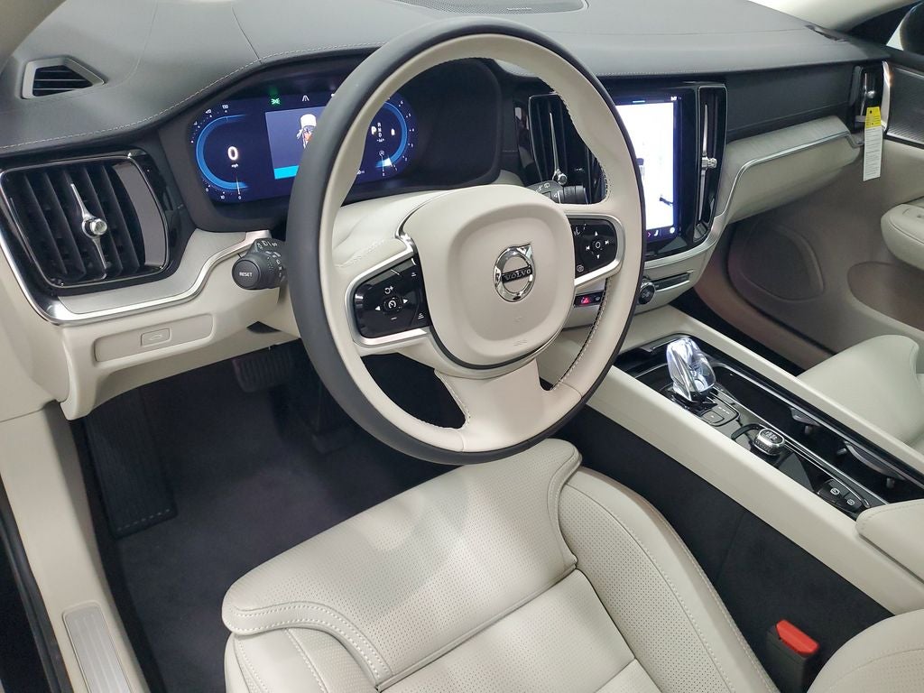 2025 Volvo V60 Cross Country AWD Ultra