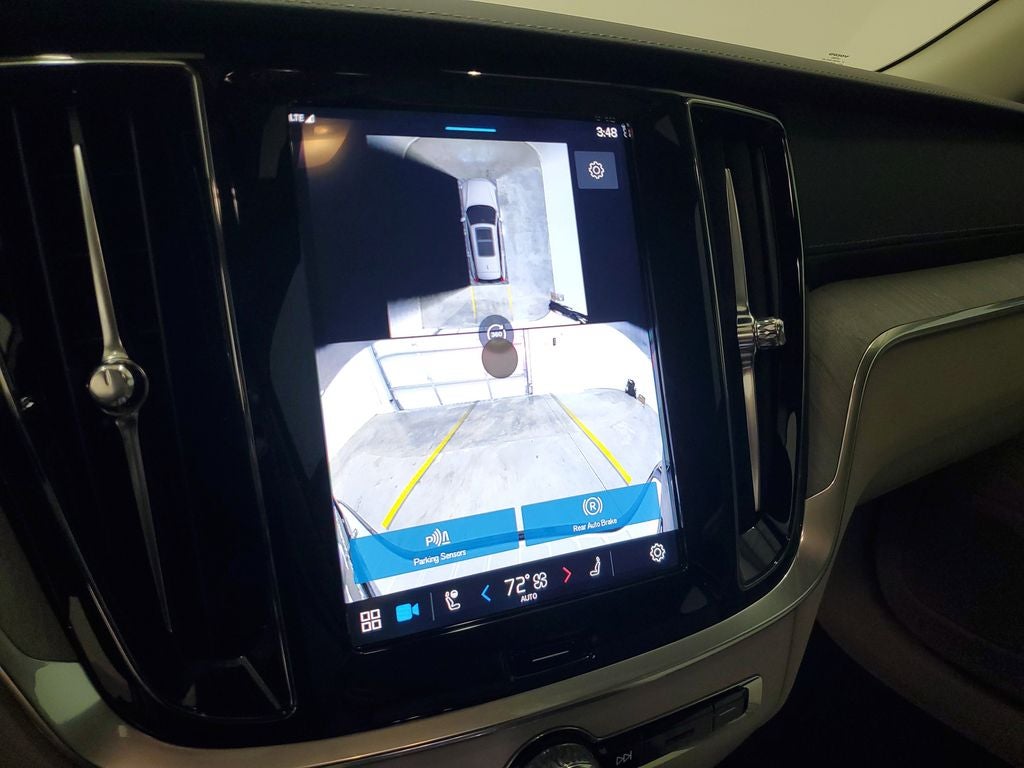 2025 Volvo V60 Cross Country AWD Ultra