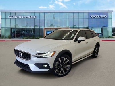 2025 Volvo V60 Cross Country AWD Ultra