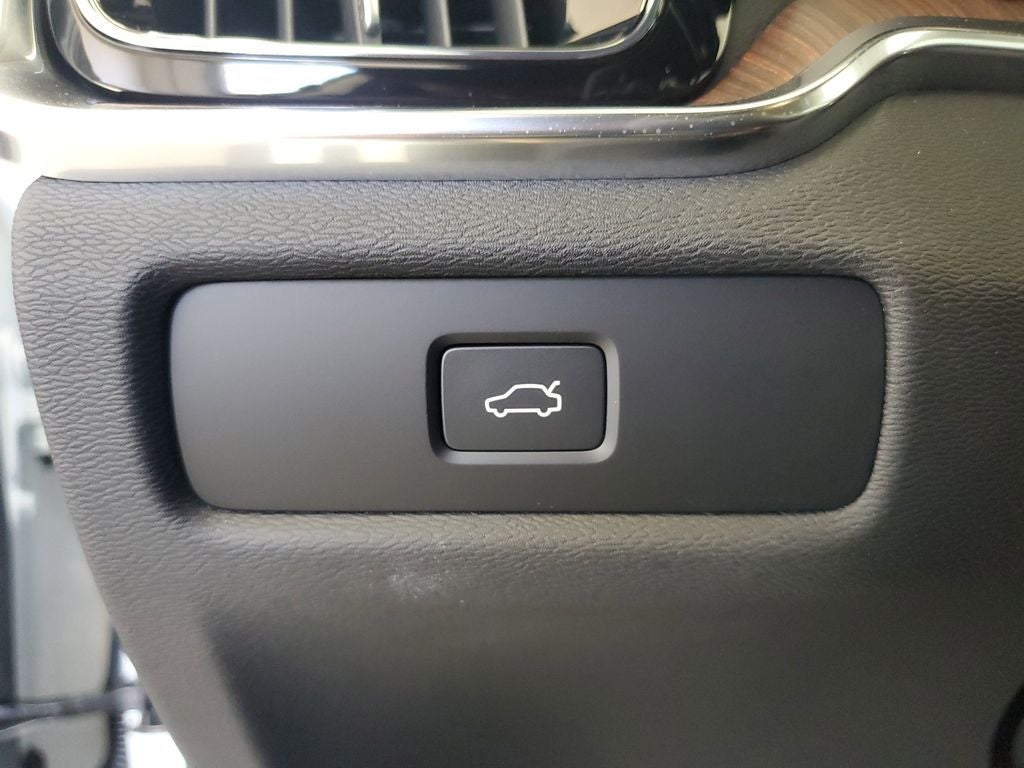 2025 Volvo V60 Cross Country AWD Ultra