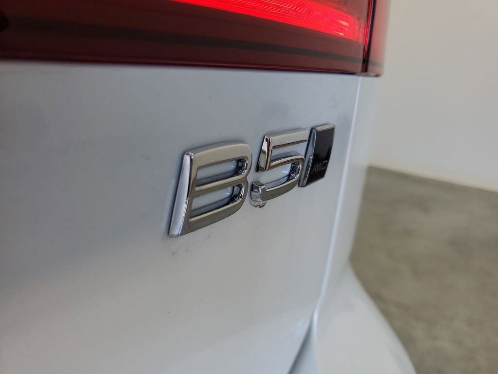 2025 Volvo V60 Cross Country AWD Ultra