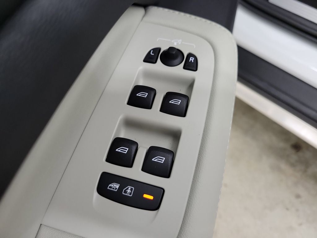 2026 Volvo V60 Cross Country B5 Ultra