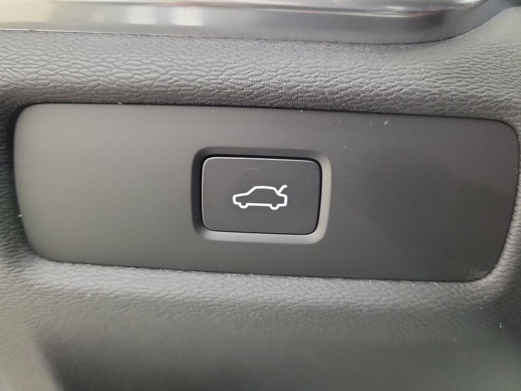 2026 Volvo V60 Cross Country B5 Ultra