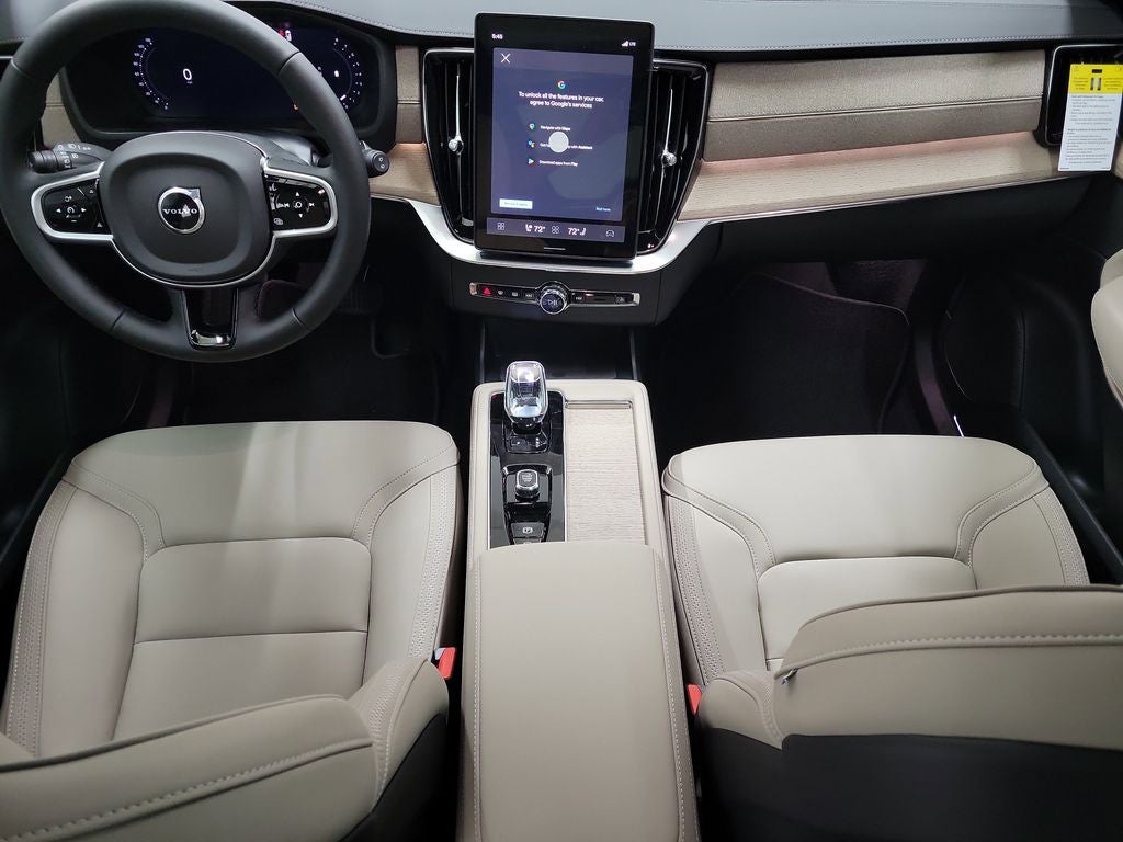 2026 Volvo XC90 B5 Plus