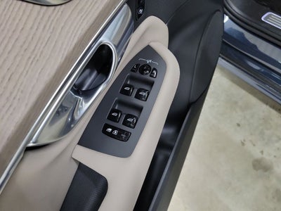 2026 Volvo XC90 B5 Plus