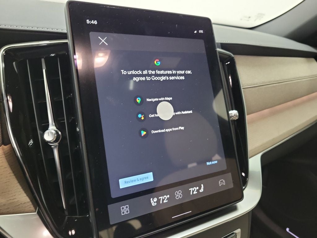 2026 Volvo XC90 B5 Plus