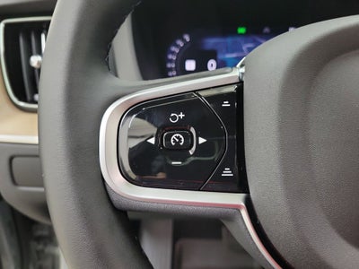 2026 Volvo XC60 B5 Plus