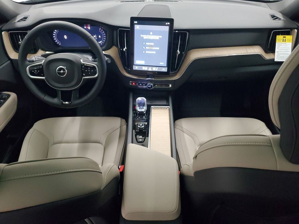 2026 Volvo XC60 B5 Plus