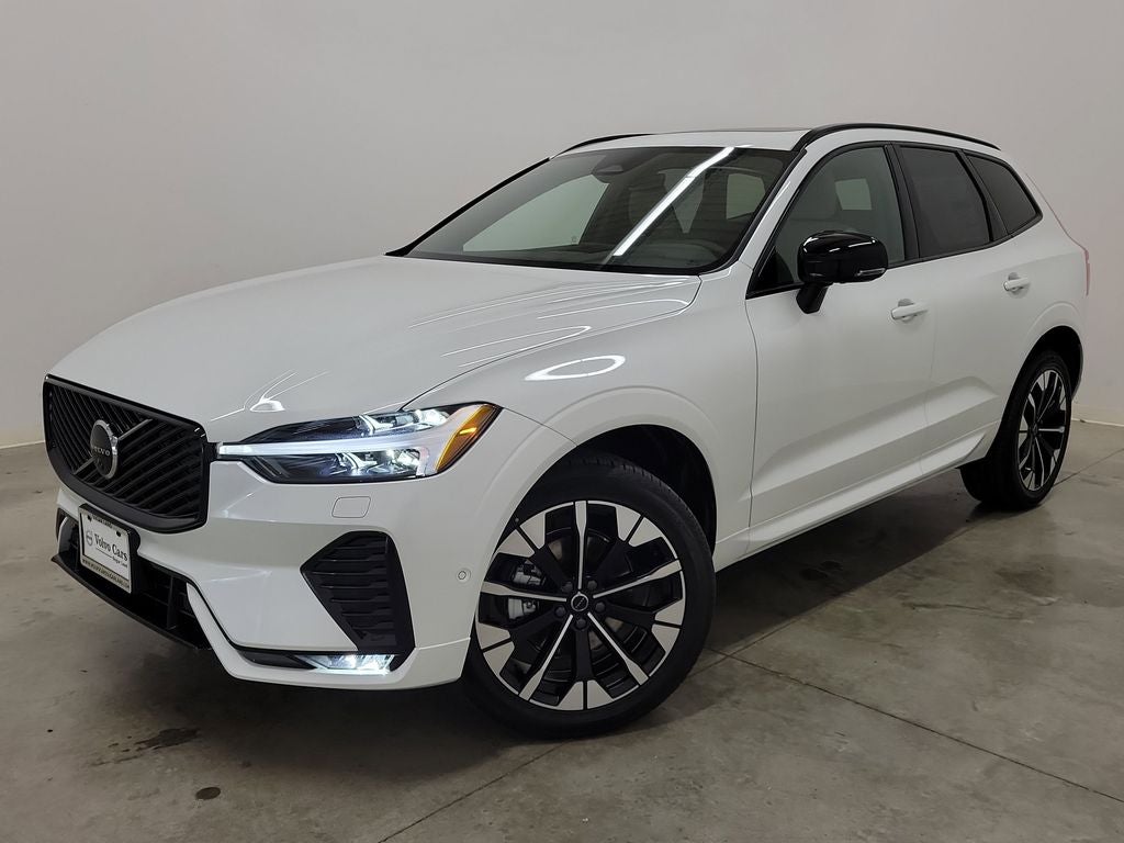 2026 Volvo XC60 B5 Plus