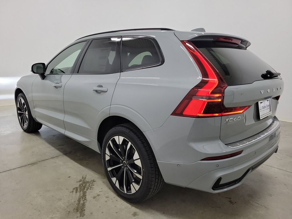 2026 Volvo XC60 B5 Plus