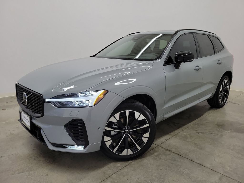 2026 Volvo XC60 B5 Plus