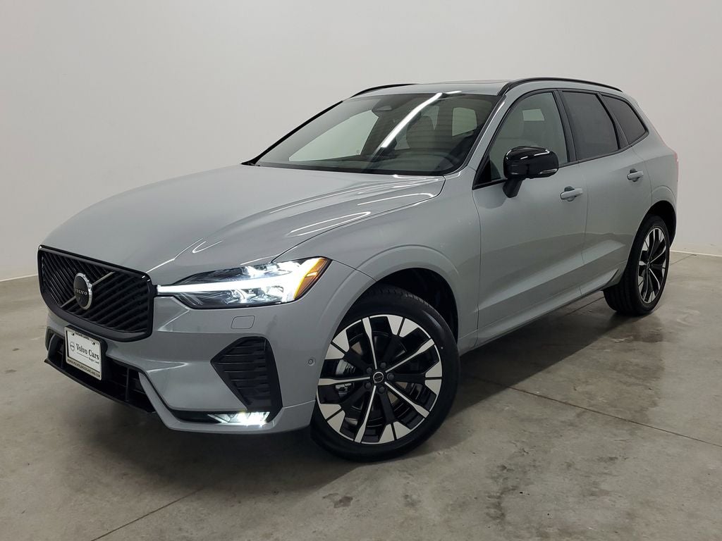 2026 Volvo XC60 B5 Plus