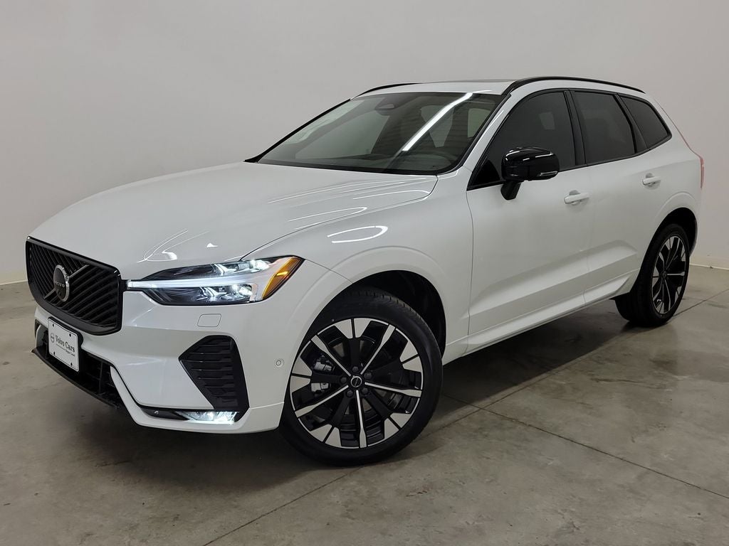 2026 Volvo XC60 B5 Plus