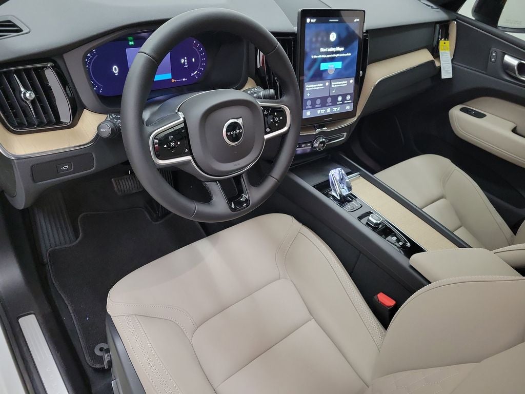 2026 Volvo XC60 B5 Plus