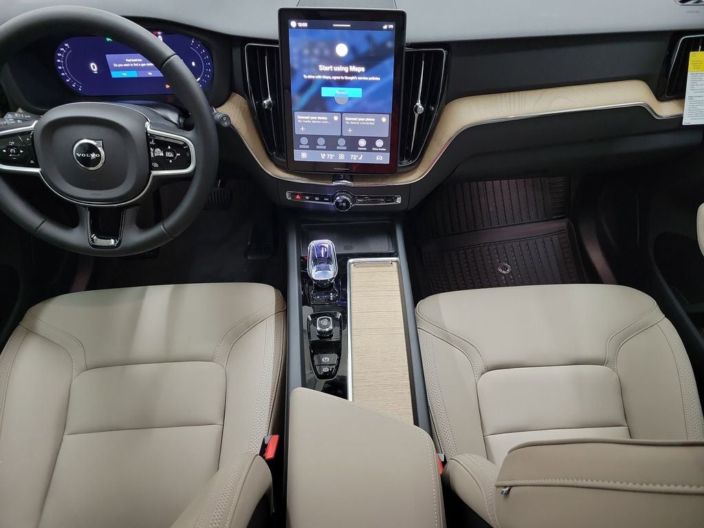 2026 Volvo XC60 B5 Plus