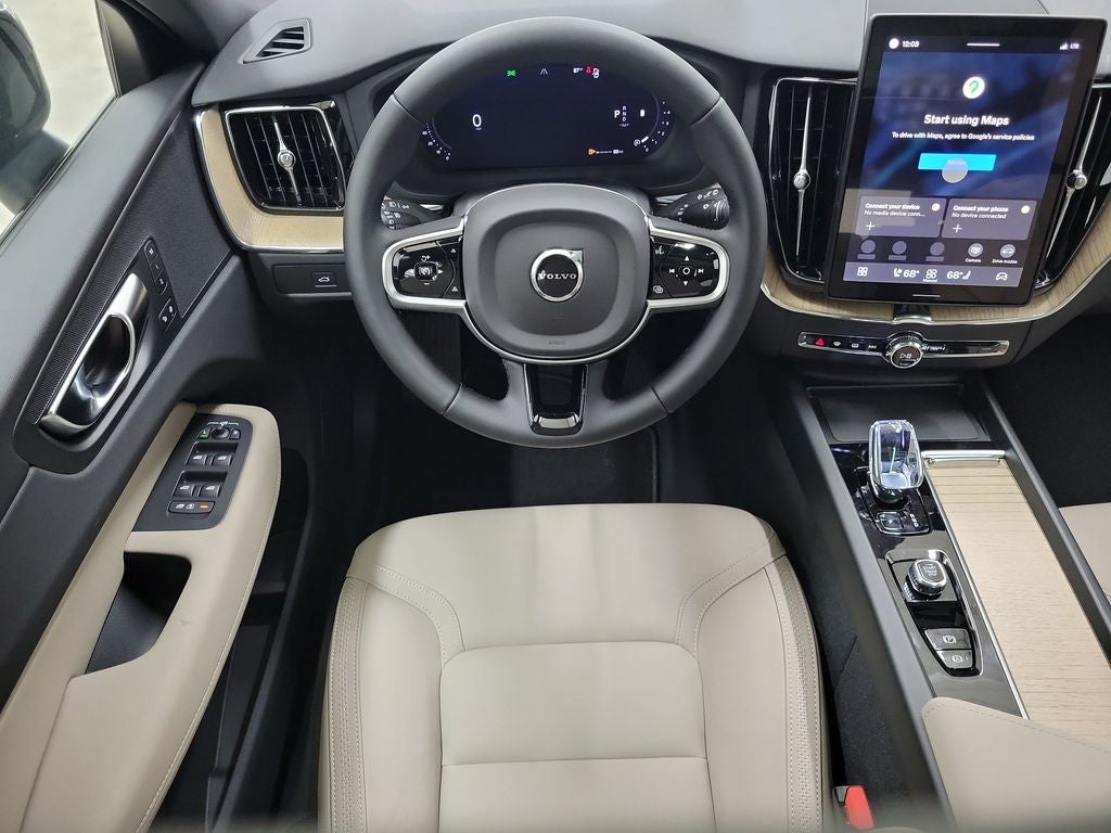2026 Volvo XC60 B5 Plus