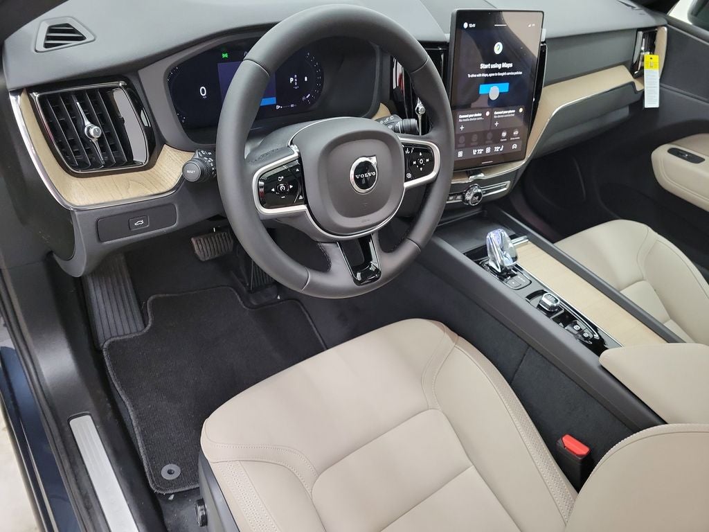 2026 Volvo XC60 B5 Plus