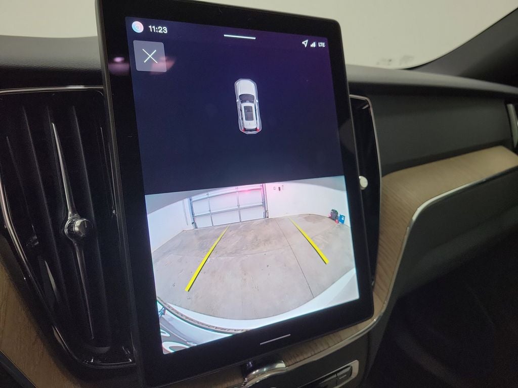 2026 Volvo XC60 B5 Core