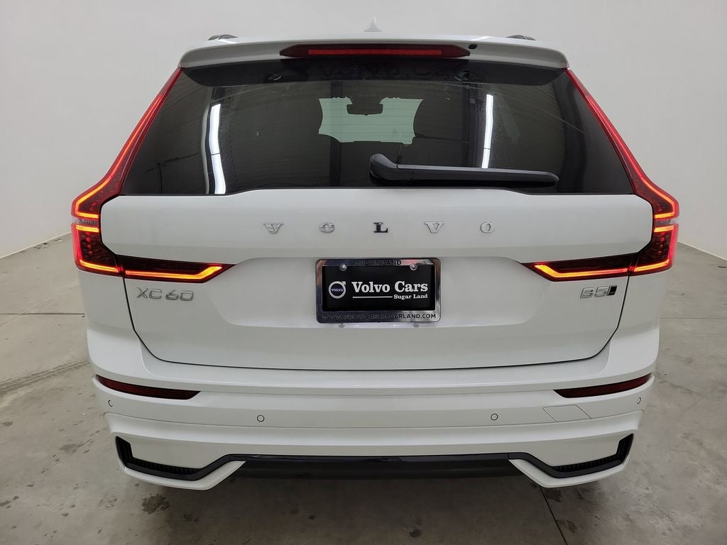 2026 Volvo XC60 B5 Core