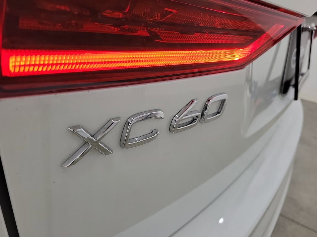 2026 Volvo XC60 B5 Core