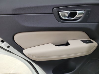 2026 Volvo XC60 B5 Core