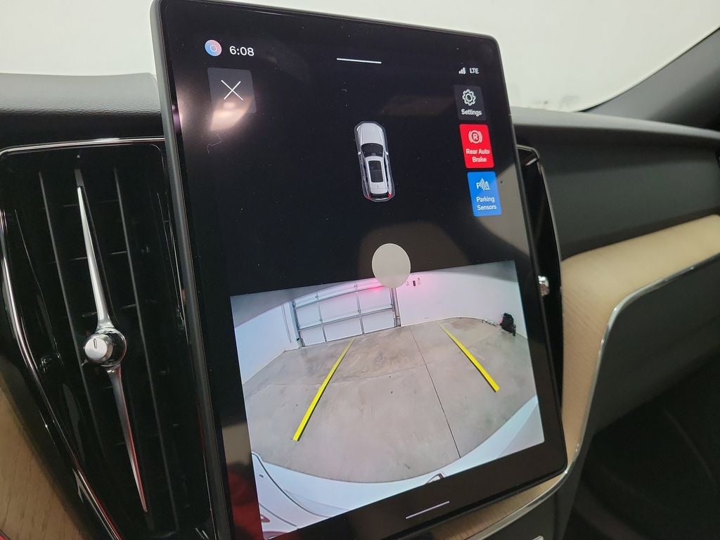 2026 Volvo XC60 B5 Core