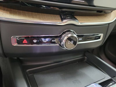 2026 Volvo XC60 B5 Core