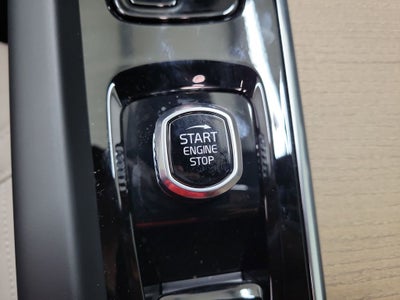 2026 Volvo XC60 B5 Core