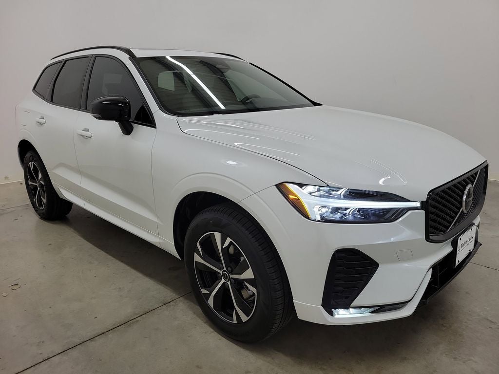 2026 Volvo XC60 B5 Core