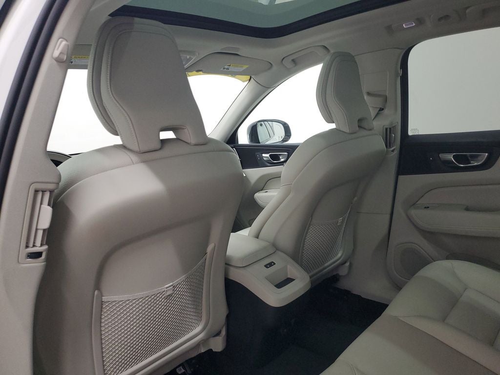 2025 Volvo XC60 B5 Core