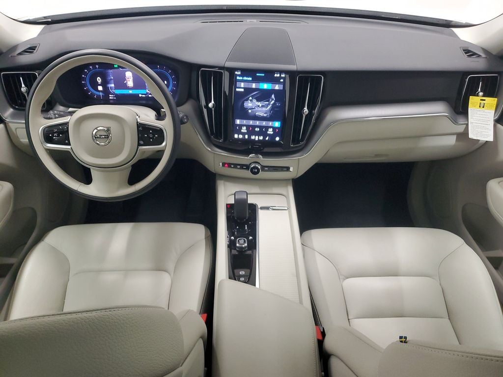 2025 Volvo XC60 B5 Core