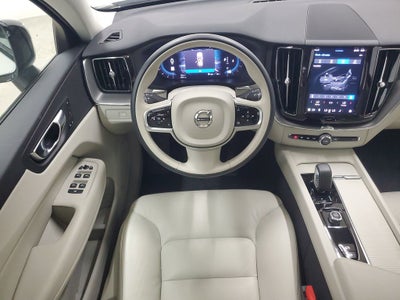 2025 Volvo XC60 B5 Core