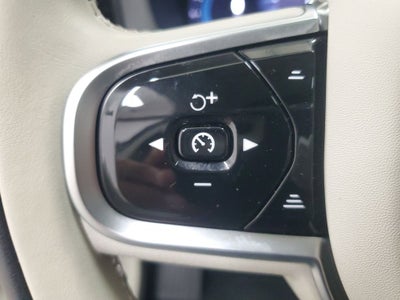 2025 Volvo XC60 B5 Core