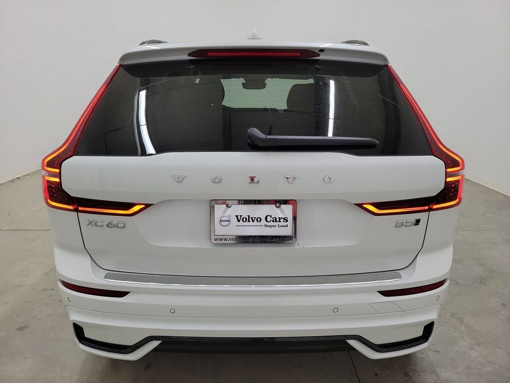 2026 Volvo XC60 B5 Ultra