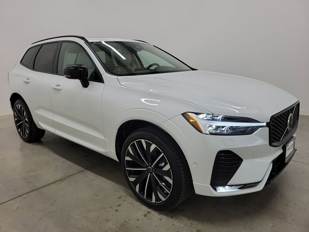 2026 Volvo XC60 B5 Ultra