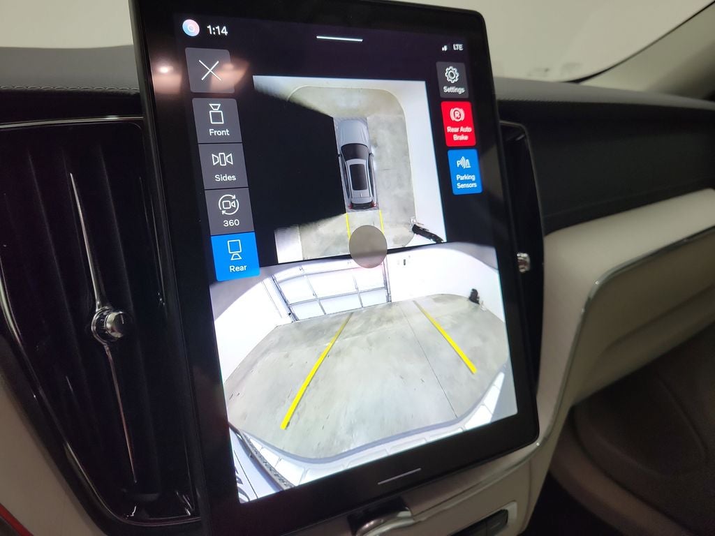 2026 Volvo XC60 B5 Ultra