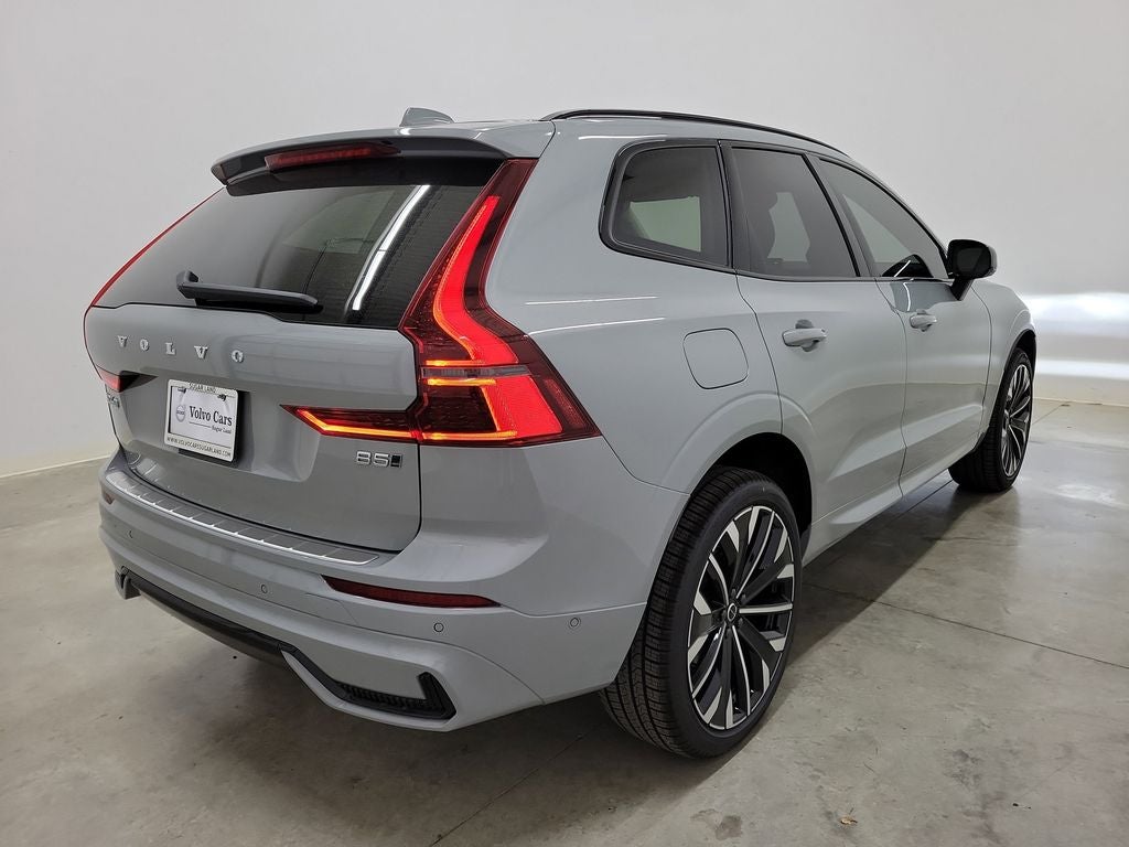 2026 Volvo XC60 B5 Ultra