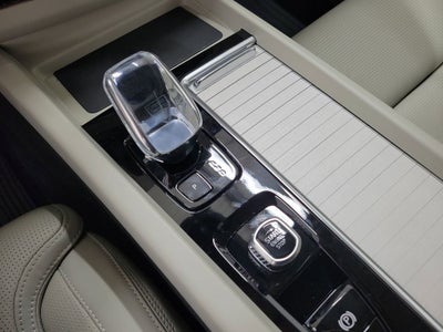 2026 Volvo XC60 B5 Ultra