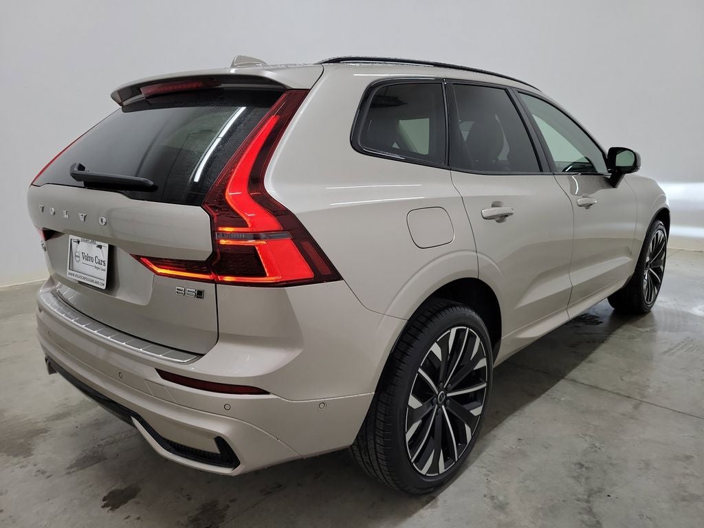 2026 Volvo XC60 B5 Ultra