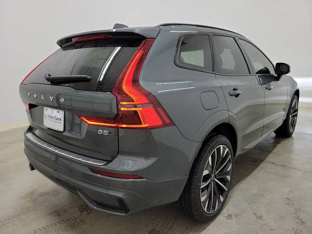 2026 Volvo XC60 B5 Ultra