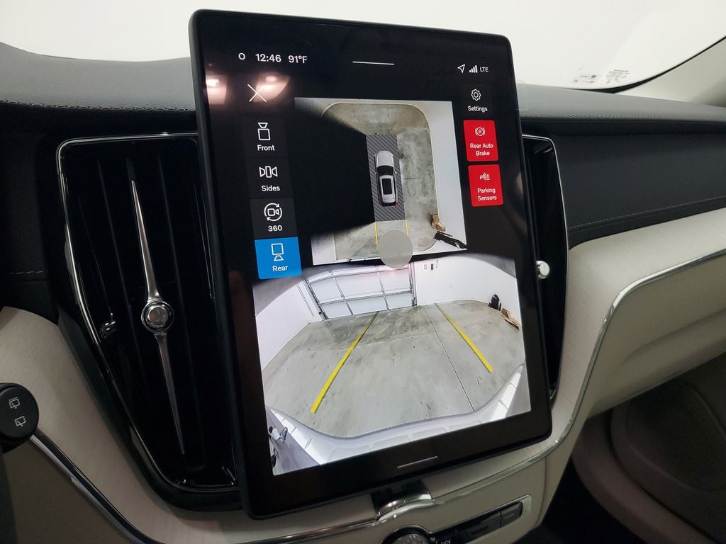 2026 Volvo XC60 B5 Ultra