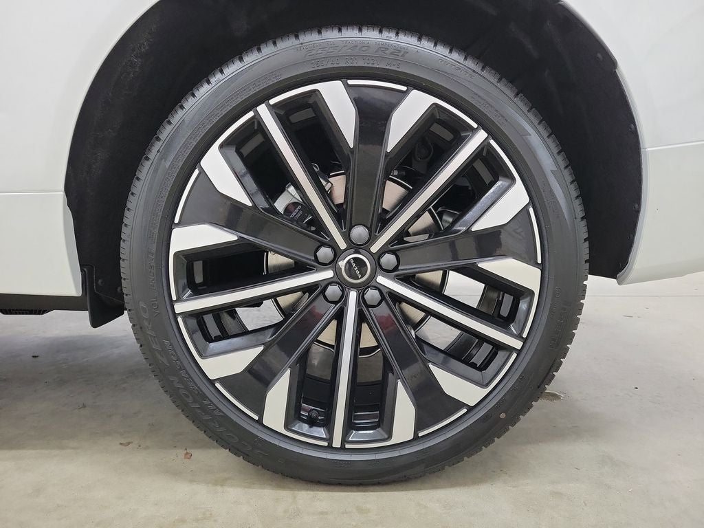 2026 Volvo XC60 B5 Ultra