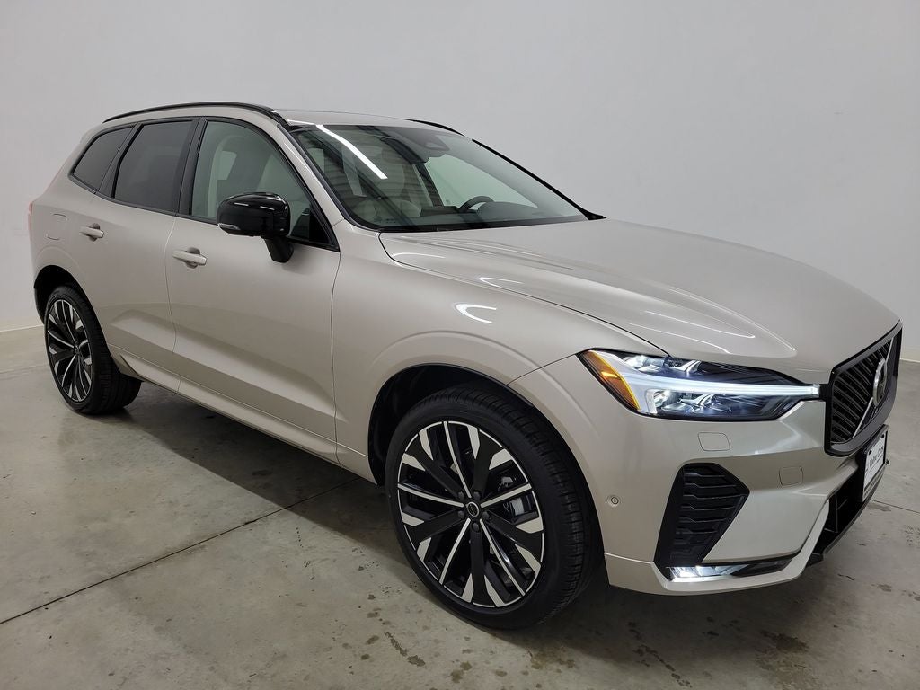 2026 Volvo XC60 B5 Ultra